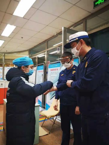 立足服務(wù), 守夜 盡職丨北京消防開展 錯時 檢查確保消防安全